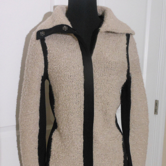 ANTHROPOLOGIE COLORBLOCK BOUCLE COAT XS NWT $158 - Picture 3 of 8
